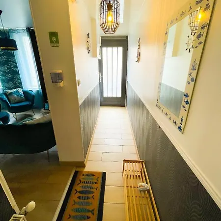 Giulia House - Seaside Escape, Modern & Cozy 펜션