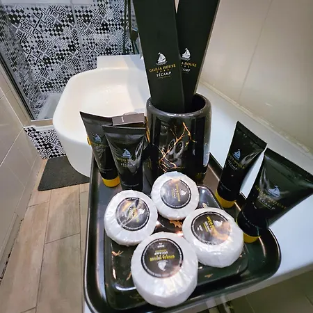 펜션 Giulia House - Seaside Escape, Modern & Cozy