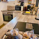 Semesterbostad Giulia House - Seaside Escape, Modern & Cozy