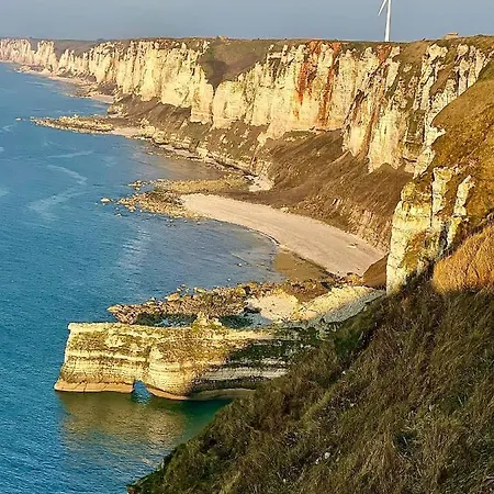 Giulia House - Seaside Escape, Modern & Cozy Holiday home Fecamp