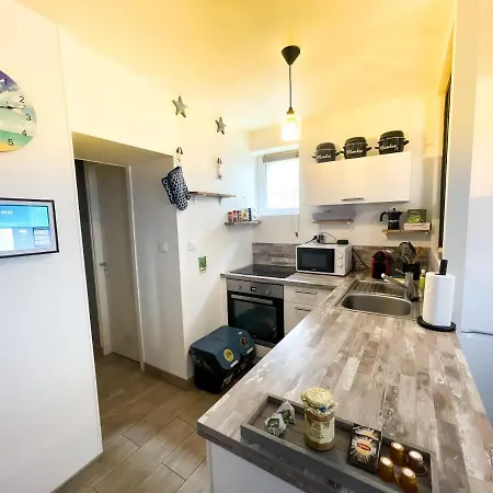 Giulia House - Seaside Escape, Modern & Cozy Σπίτι διακοπών