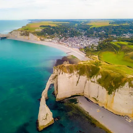 Giulia House - Seaside Escape, Modern & Cozy Holiday home Fecamp