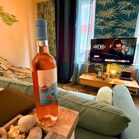 Giulia House - Seaside Escape, Modern & Cozy